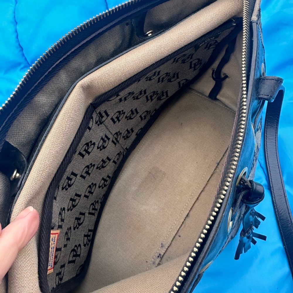 Dooney and Bourke Vintage Signature Monogram Tassel Black Gray Shoulder … - Picture 10 of 16